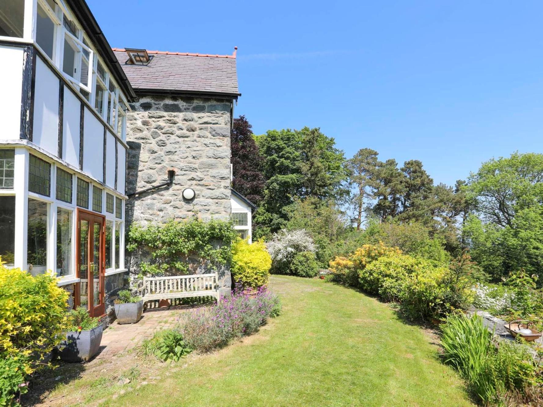 Ty'N Y Cae Villa Llanbedr-y-cennin Bagian luar foto